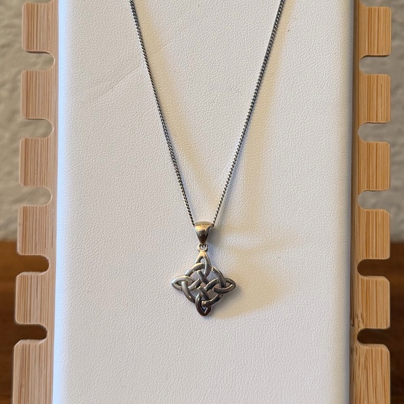 Jewelry - Sterling Silver Celtic Knot Pendant Necklace, 925 Sterling Chain & Pendant, EUC